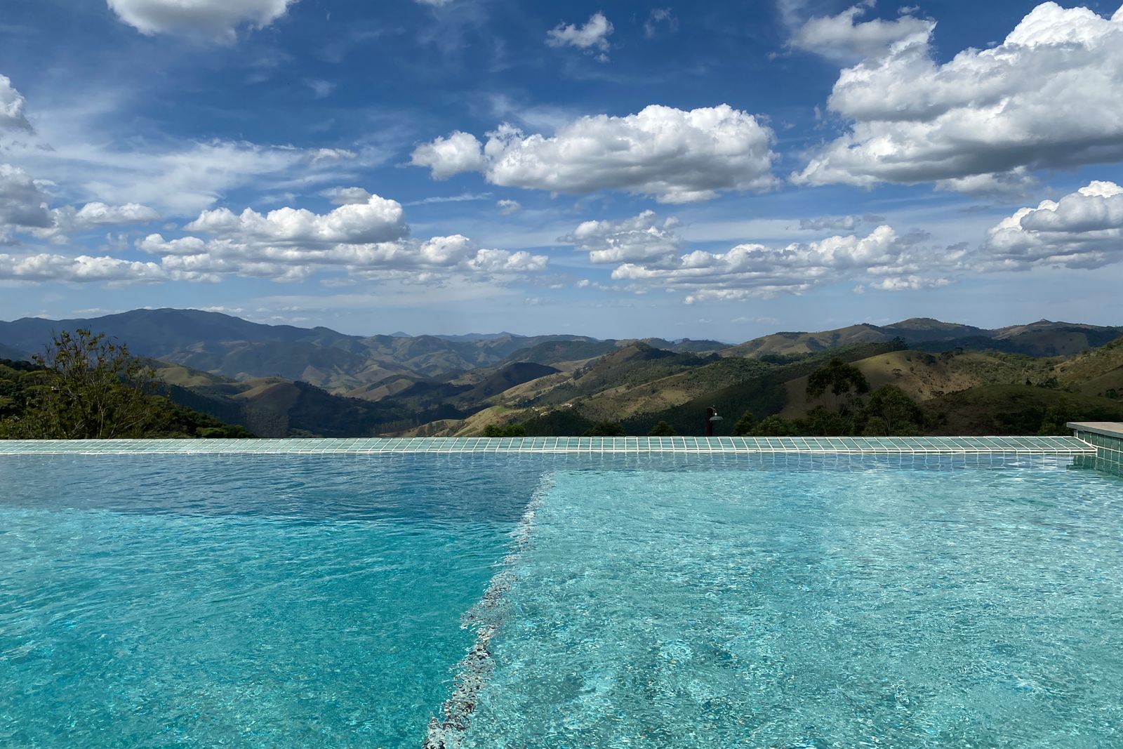 Twilight Pool with Water Features – Baker